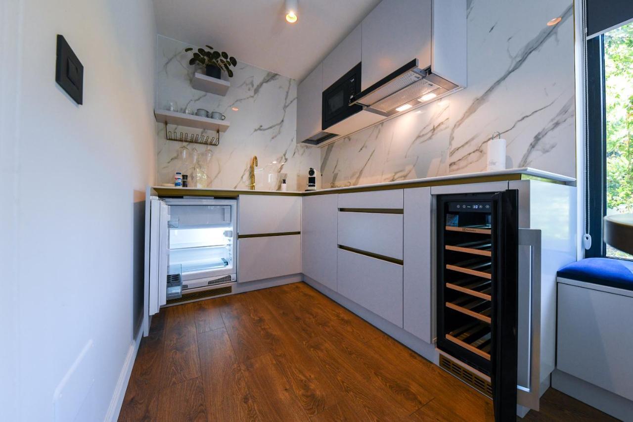 Designer Apartment In The City Center Cluj-Napoca Luaran gambar